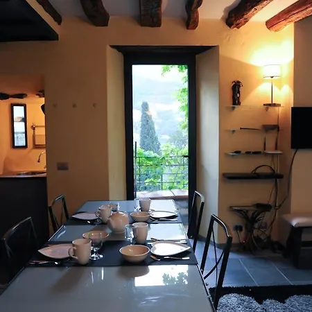 Romeo & Giulietta Apartment Moltrasio
